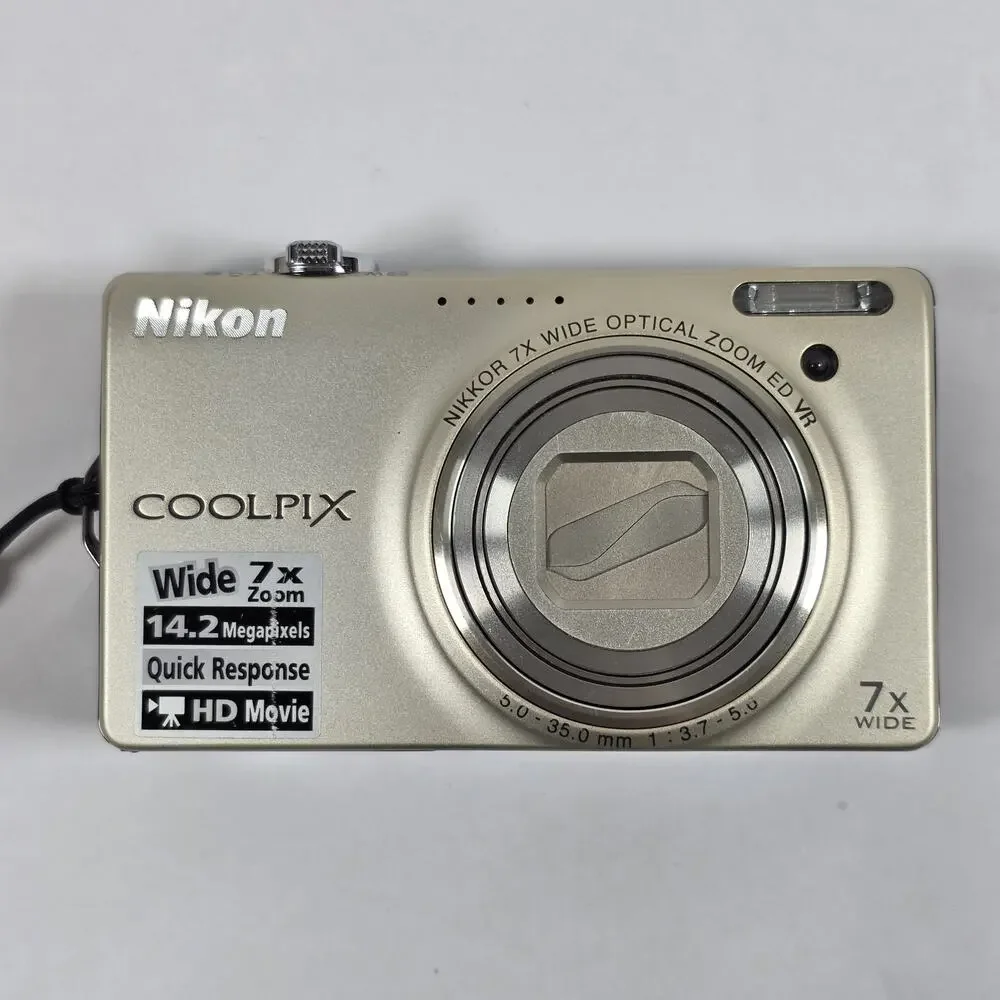 Nikon Coolpix S6000 14.2MP Digital Camera Silver w/7x Zoom Bundle Tested